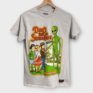 Don't Talk To Strangers Steven Rhodes Graphic Tee Shirt Short Sleeve Gray Small